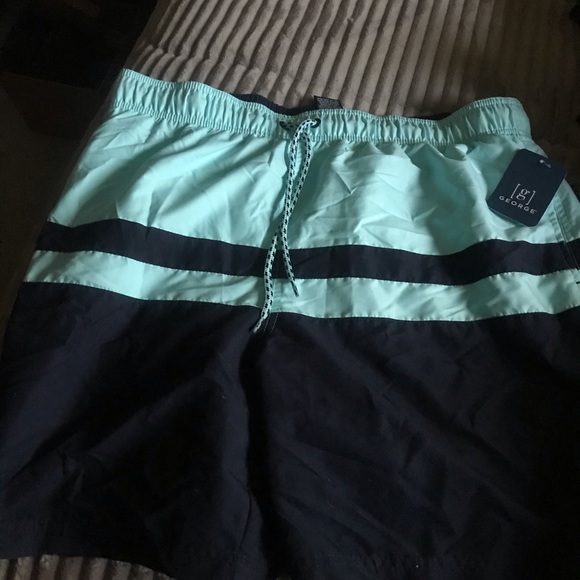 Brand new men’s swimming trunks - Picture 2 of 2